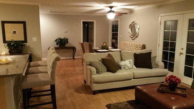 Photo - 87 Panoramic Way