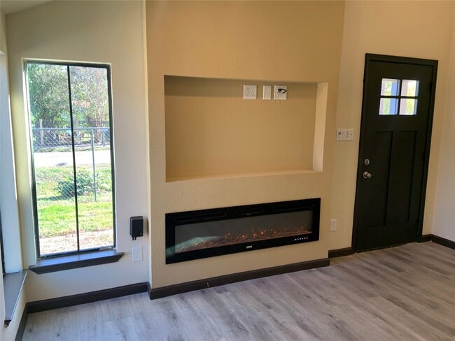 Photo - 8313 Autumn Ln