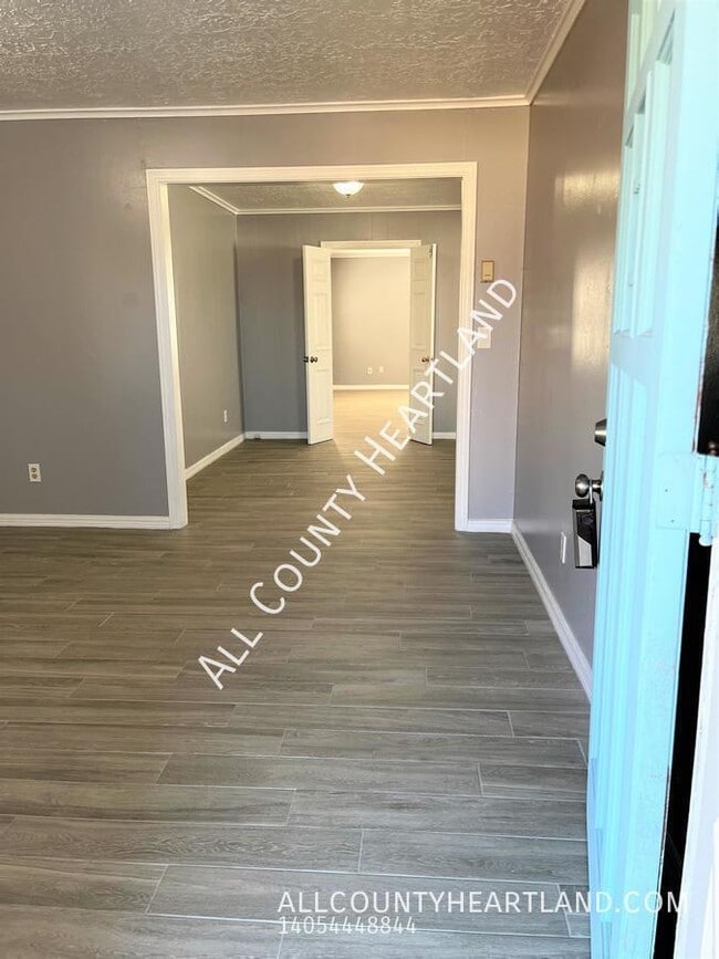 Photo - 3328 NW 29th St
