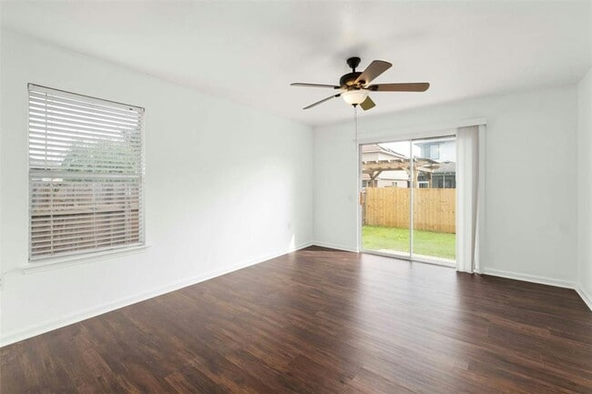 12409 Sky Harbor Dr
