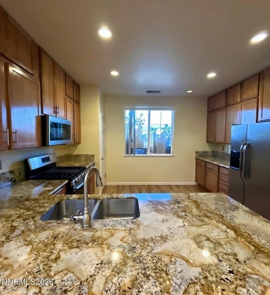 1351 Shadow Ln