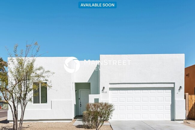 Photo - 1530 W Grove St House