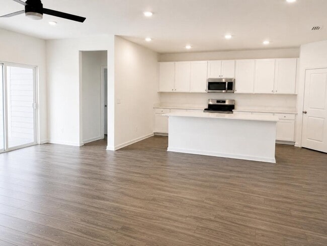 Photo - 4713 SW 83rd Lp