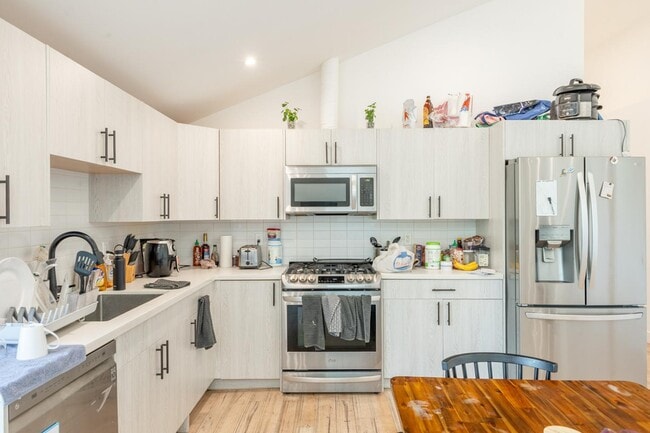 Photo - 5055 Lincoln Ave