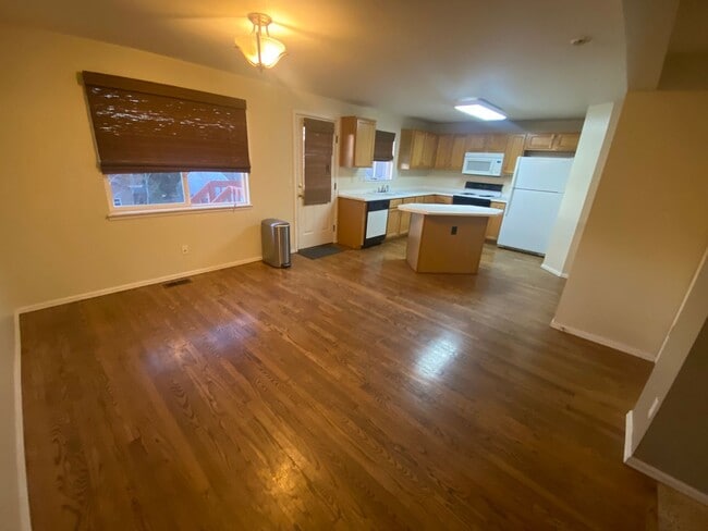 Photo - Lovely Parker Home!