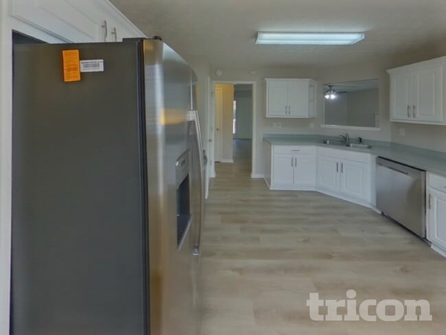 Photo - 1504 Riverglen Dr