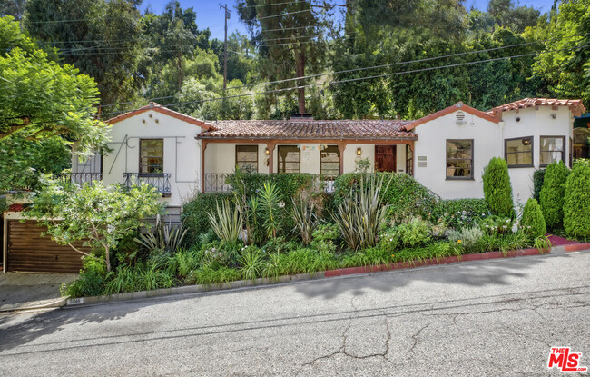 Building Photo - 5946 Tuxedo Terrace Rental
