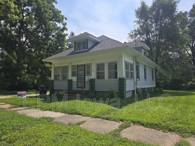 Building Photo - 406 Gable St