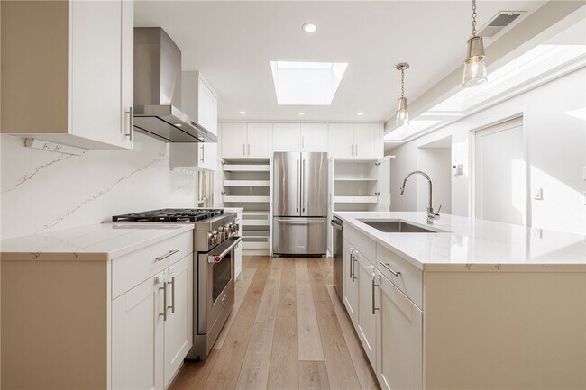 Photo - 1397 East Ave