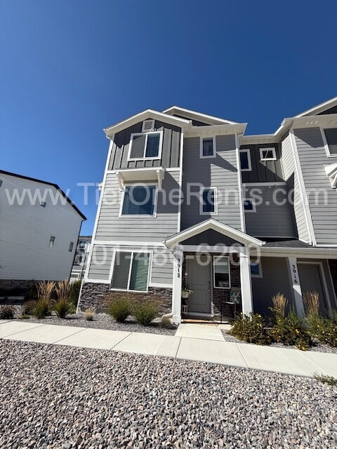 Building Photo - NO DEPOSIT option available for qualified ...