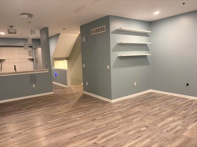 Photo - 25582 St James