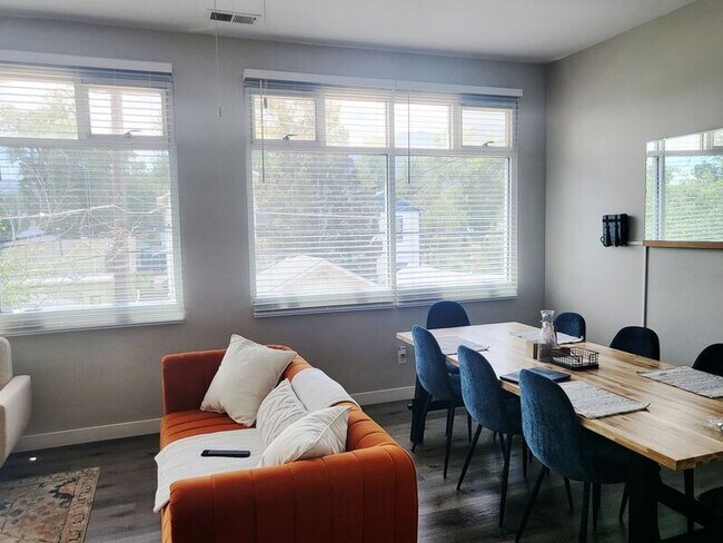 Photo - 1621 W Colorado Ave Unit A