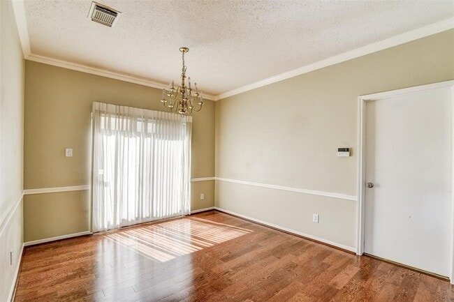 Building Photo - 6818 Portuguese Bend Dr