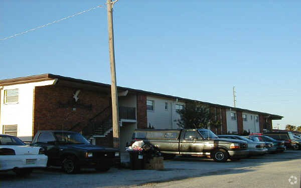 Glenn Eagles Apartments - Glenn Eagles Apartments