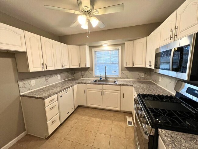 Photo - 2805 Big Bend Dr