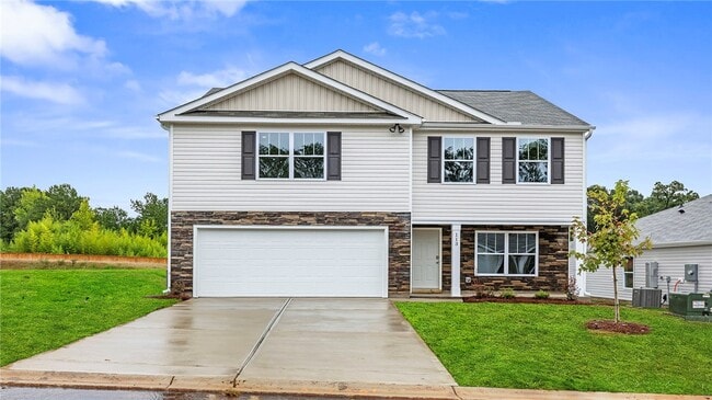 Building Photo - 113 Cascade Ln