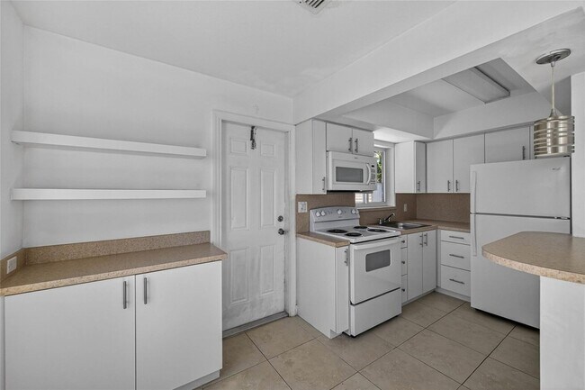 Photo - 4331 NE 5th Ave