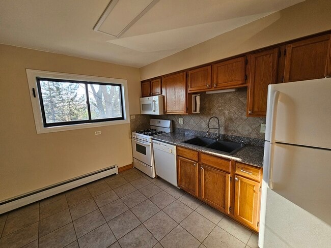 Photo - 765 Waikiki Dr Unit 3