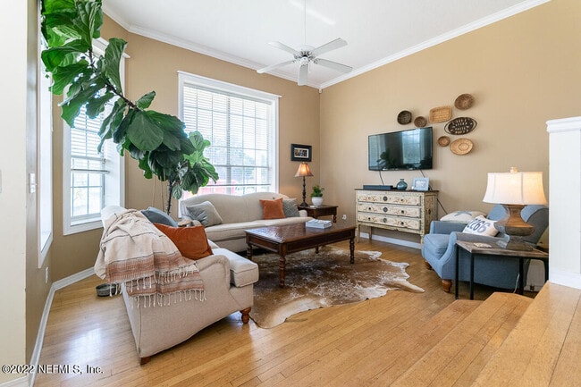 Photo - 2102 First St