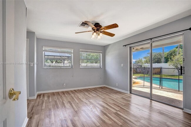 Photo - 1545 SW 13th St