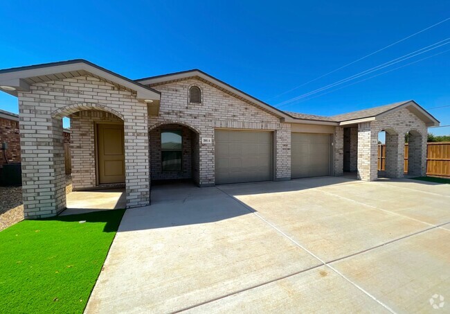 Building Photo - 2009 Corpus Ave Unit Harvest - 2009 Corpus Avenue  A Rental