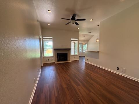 Photo - 322 Meadowside Dr