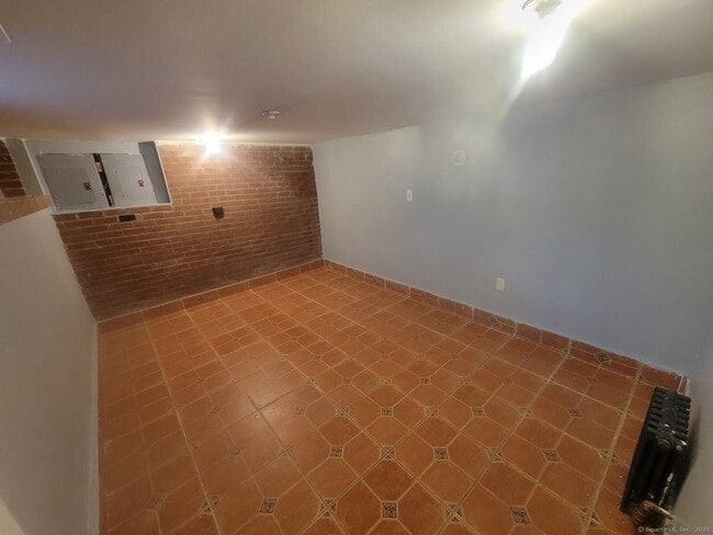 Photo - 129 Wall St Unit 1