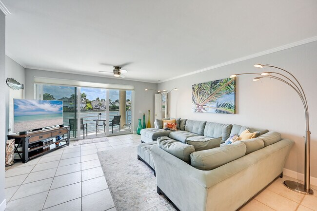 Photo - 4530 Gulf Shore Blvd N