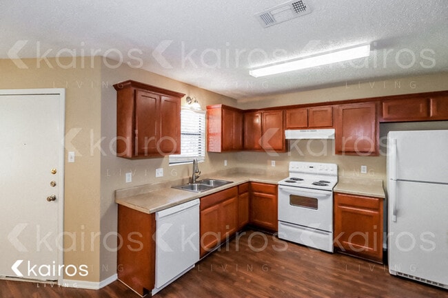 Photo - 2808 Boyd Ave