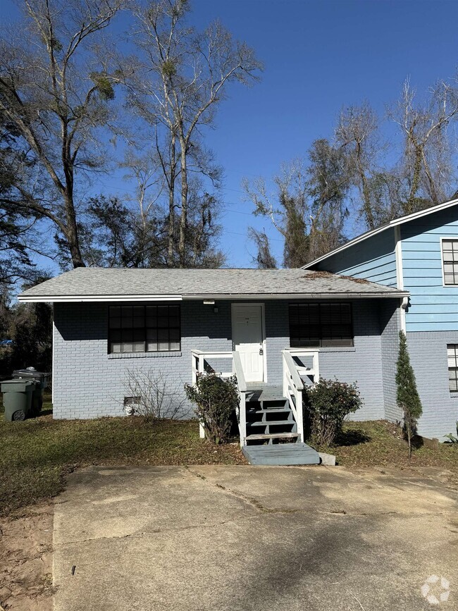 Building Photo - 2456 Dundee Dr Rental