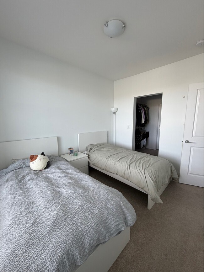 Photo - 13623-1381A 81a Ave