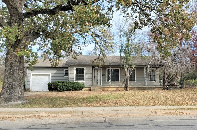 Photo - 4813 Old Mansfield Rd