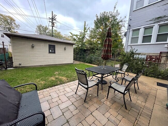 Photo - 2217 W Giddings St Unidad G Rental