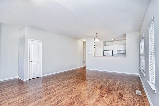 Photo - 105 Woodside Cir Unit 1A