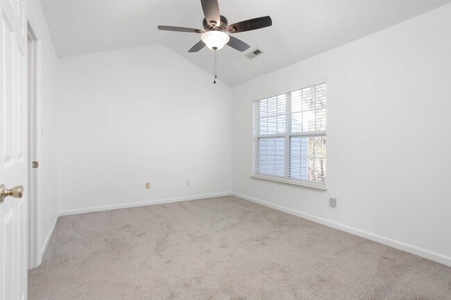 Photo - 6505 Bellcross Trl Townhome