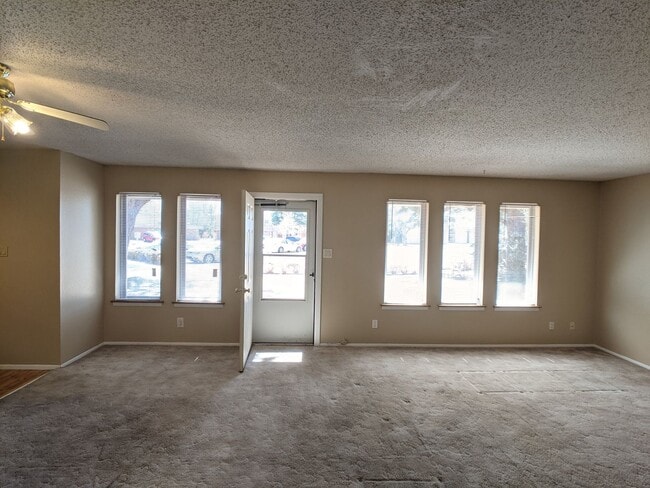 Photo - Two Bedroom in Colonial Park