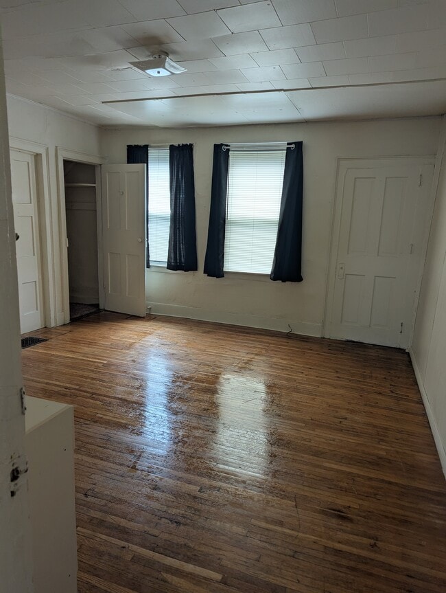 Photo - 16 Eagle St Unit Apt A