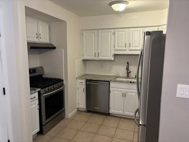 Photo - 504 Springbrook Cir