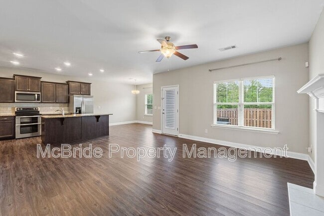 Photo - 1140 George W Crawford Dr
