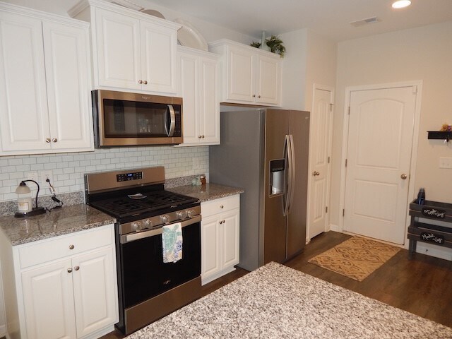 Photo - 229 Carvel Trl