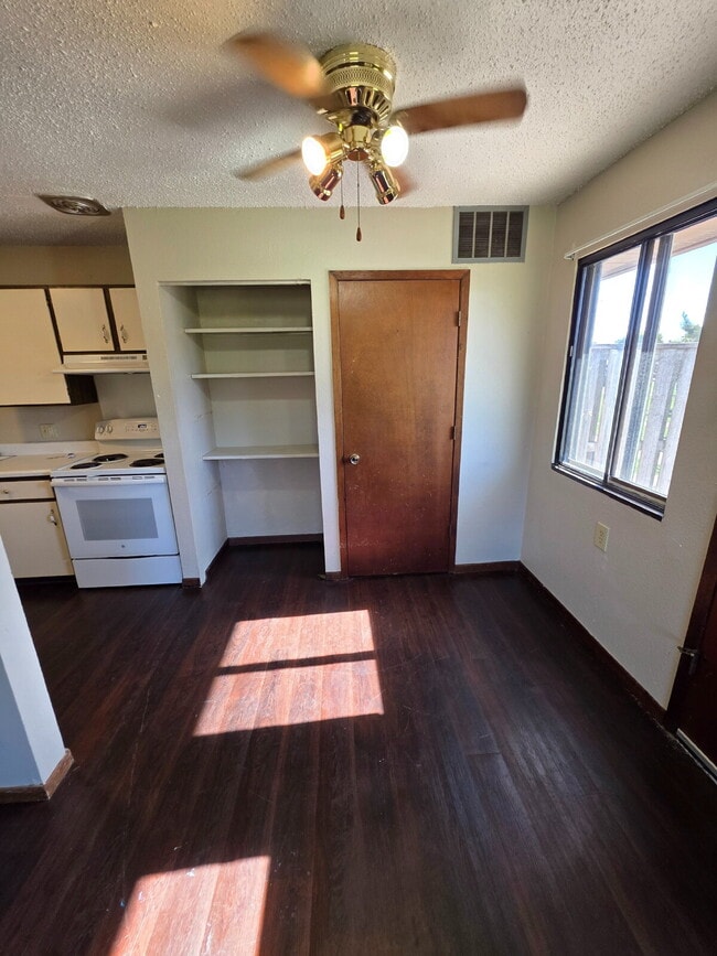 Photo - *WINTER MOVE-IN SPECIAL*
1 Bedroom | 1 Bat... Unidad 10 C