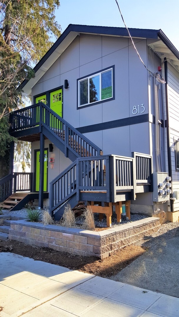 Building Photo - 813 N 44th St Unit C