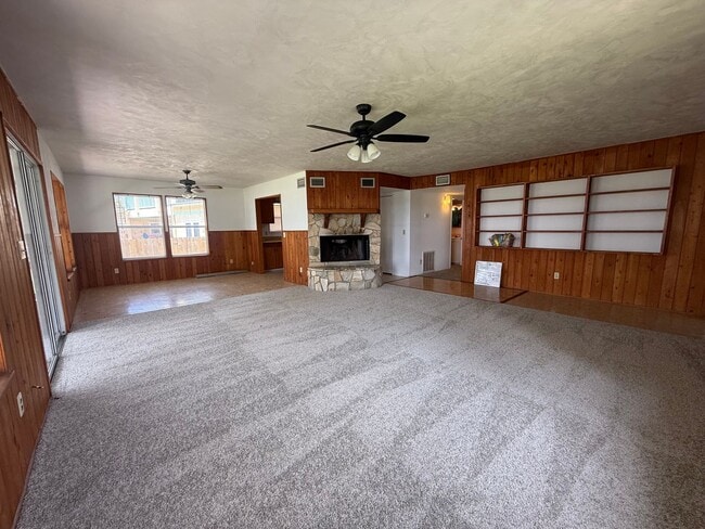 2920 Sunset Dr