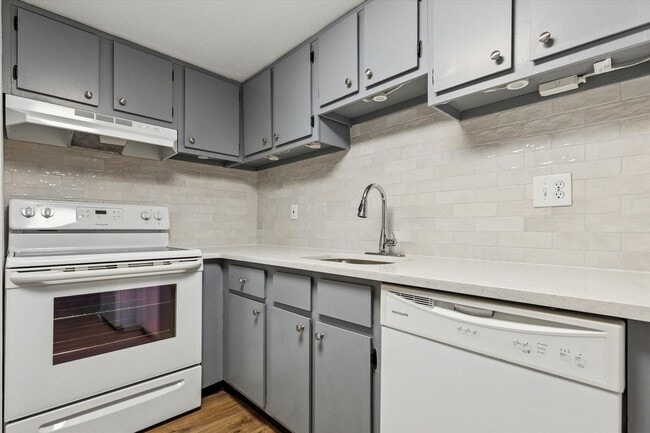 344 Summit House