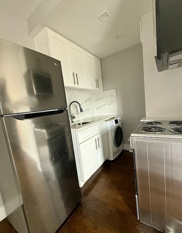 Photo - 238 E 111th St Unit 5C