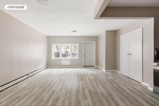 Building Photo - 315 E 163rd St