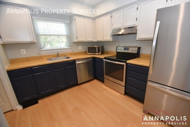 Photo - 17 Mooring Point Ct