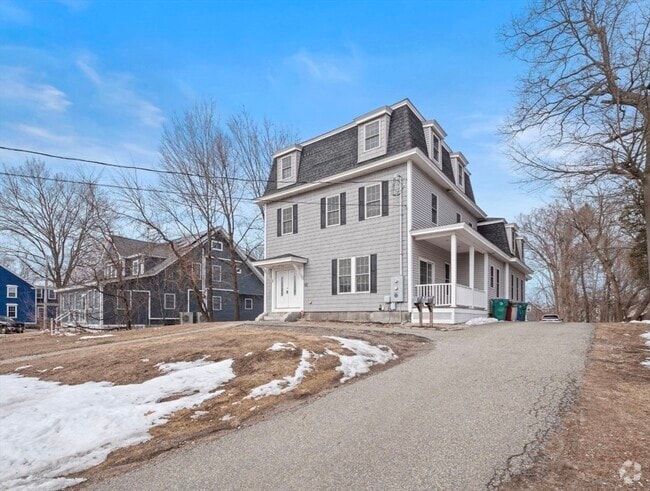 Building Photo - 63 Varnum Ave Unit 1 Rental