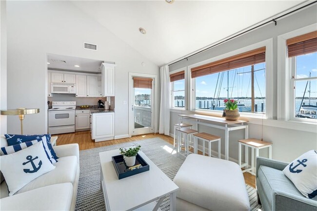 Building Photo - 21 Brown and Howard Wharf Rental