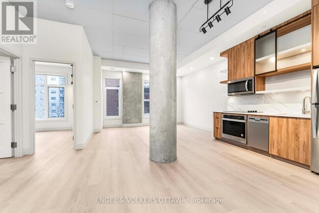 Photo - 280 O'Connor St